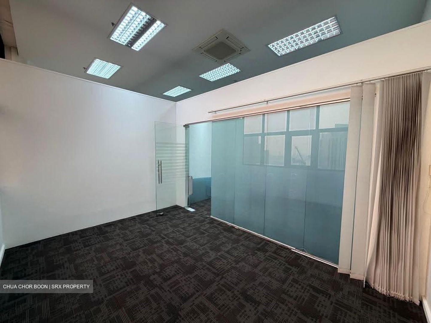 International Plaza (D2), Office #638997331